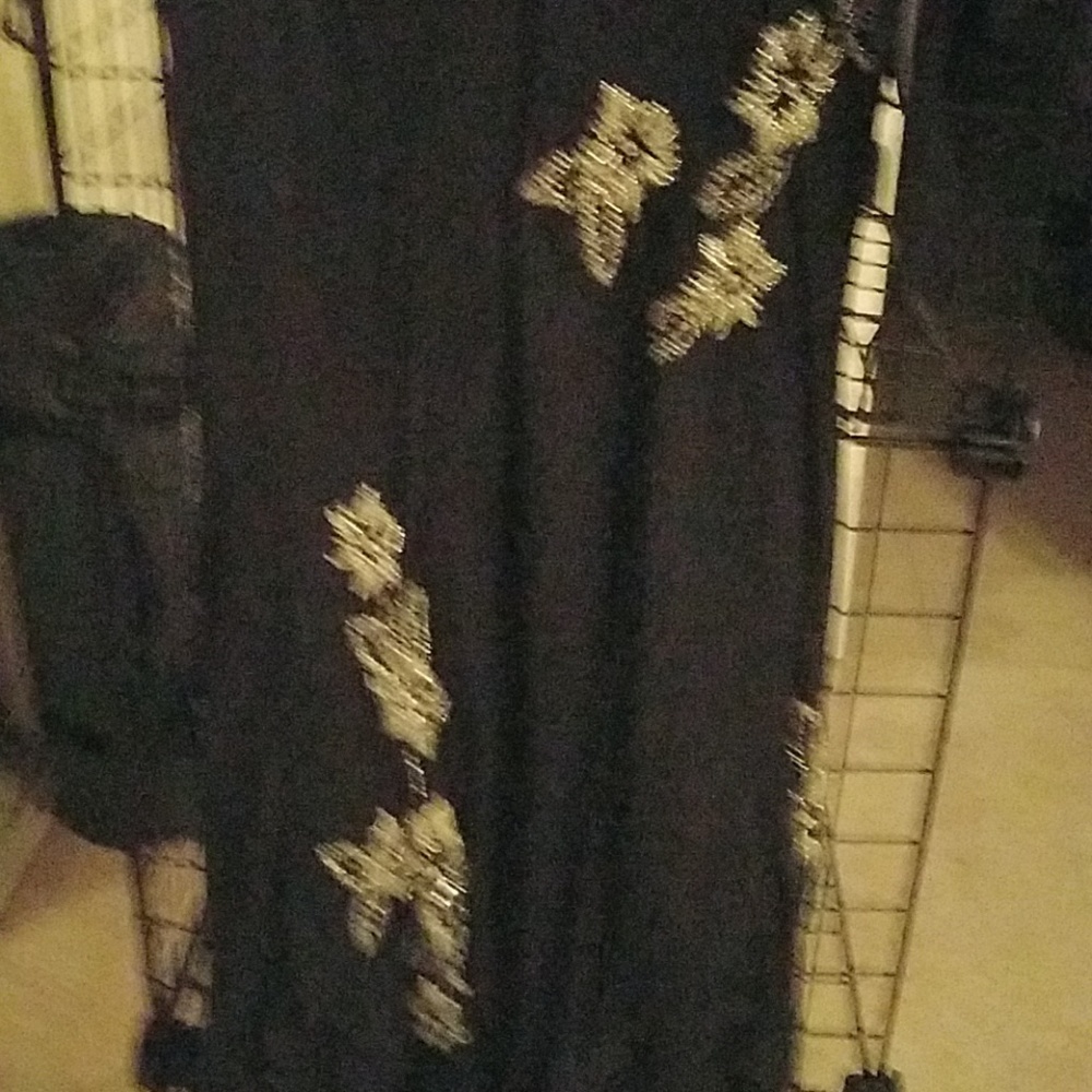 Dress - Picture 3 of 4